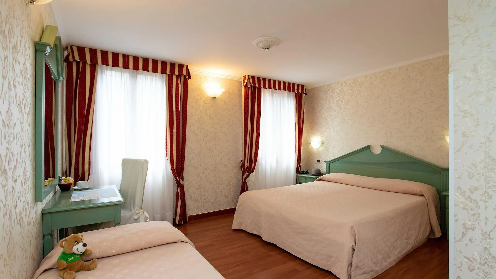 Hotel Tintoretto Venice 3*,  Italy